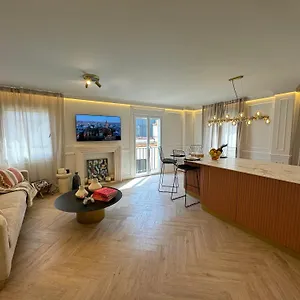  Apartamento Luxury Cathedral Views In